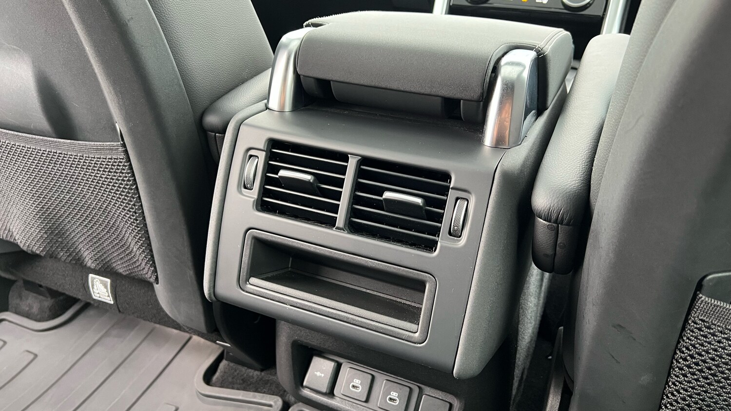 Used Land Rover Discovery 2022 for sale - 77336421: Photo 18