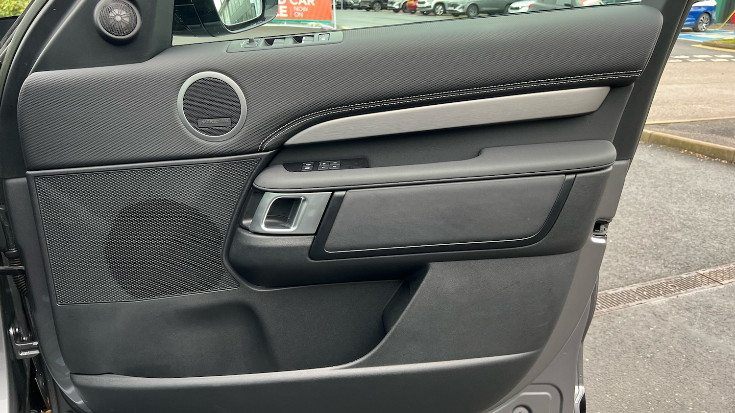 Used Land Rover Discovery 2022 for sale - 77336421: Photo 34