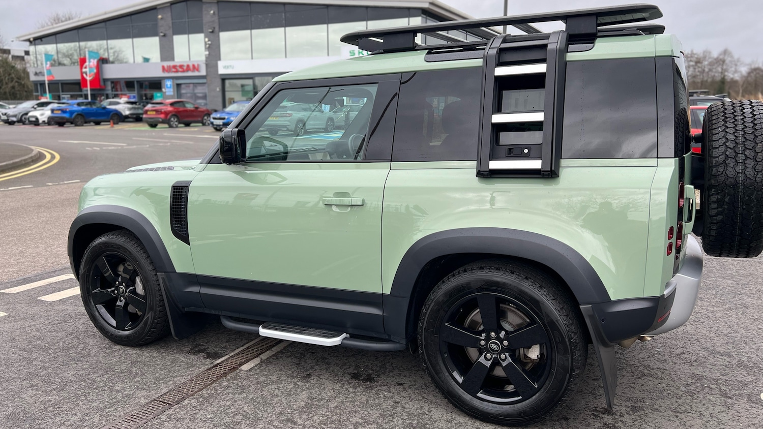 Used Land Rover Defender 2023 for sale - 77851184: Photo 21