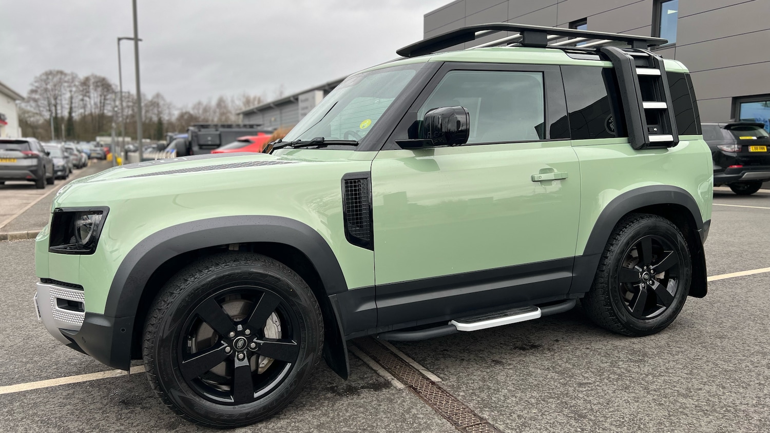 Used Land Rover Defender 2023 for sale - 77851184: Photo 23