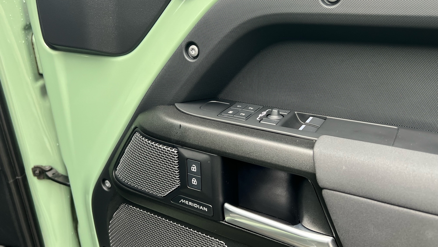 Used Land Rover Defender 2023 for sale - 77851184: Photo 33