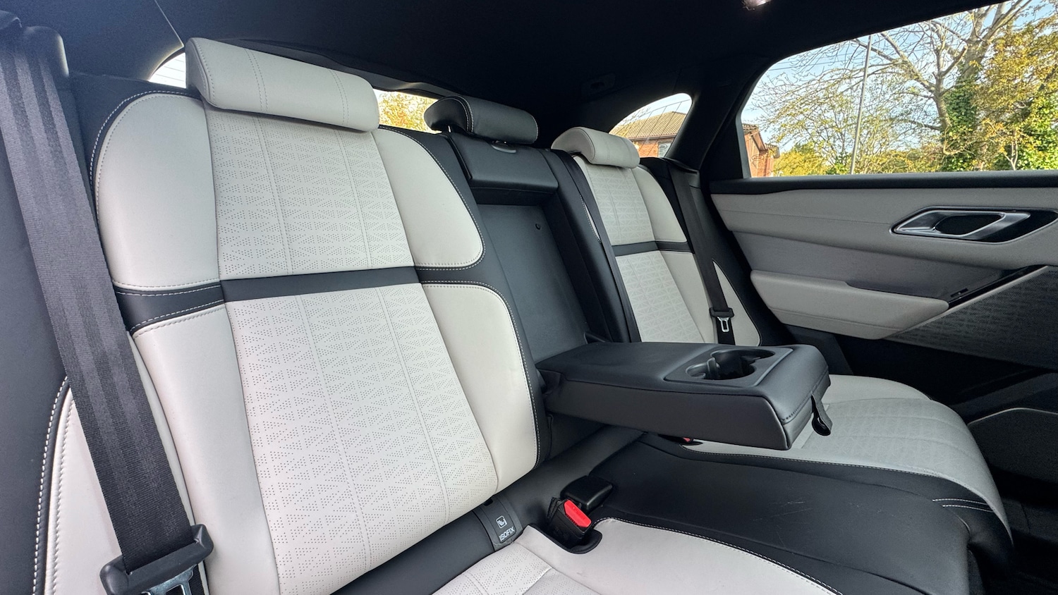 Used Land Rover Range Rover Velar 2019 for sale - 76382526: Photo 33