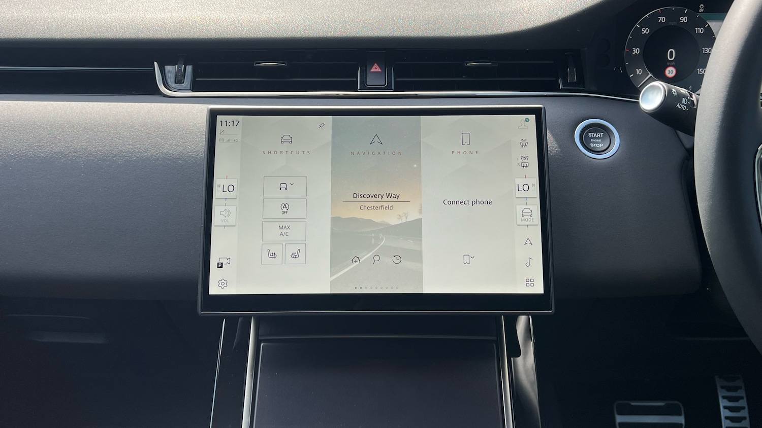 Used Land Rover Range Rover Evoque 2025 for sale - 76762336: Photo 14