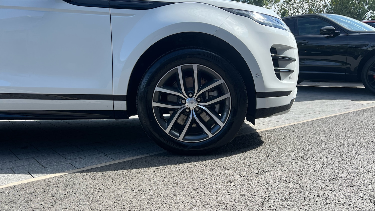 Used Land Rover Range Rover Evoque 2025 for sale - 76762336: Photo 8