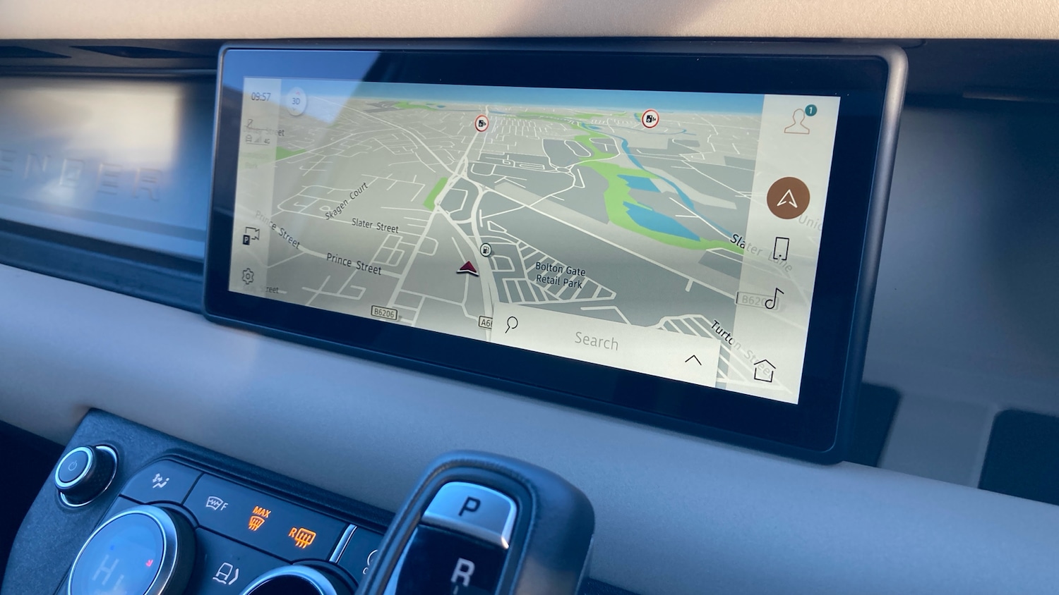 Used Land Rover Defender 2023 for sale - 77665535: Photo 11