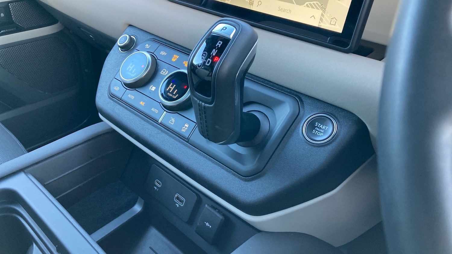 Used Land Rover Defender 2023 for sale - 77665535: Photo 13