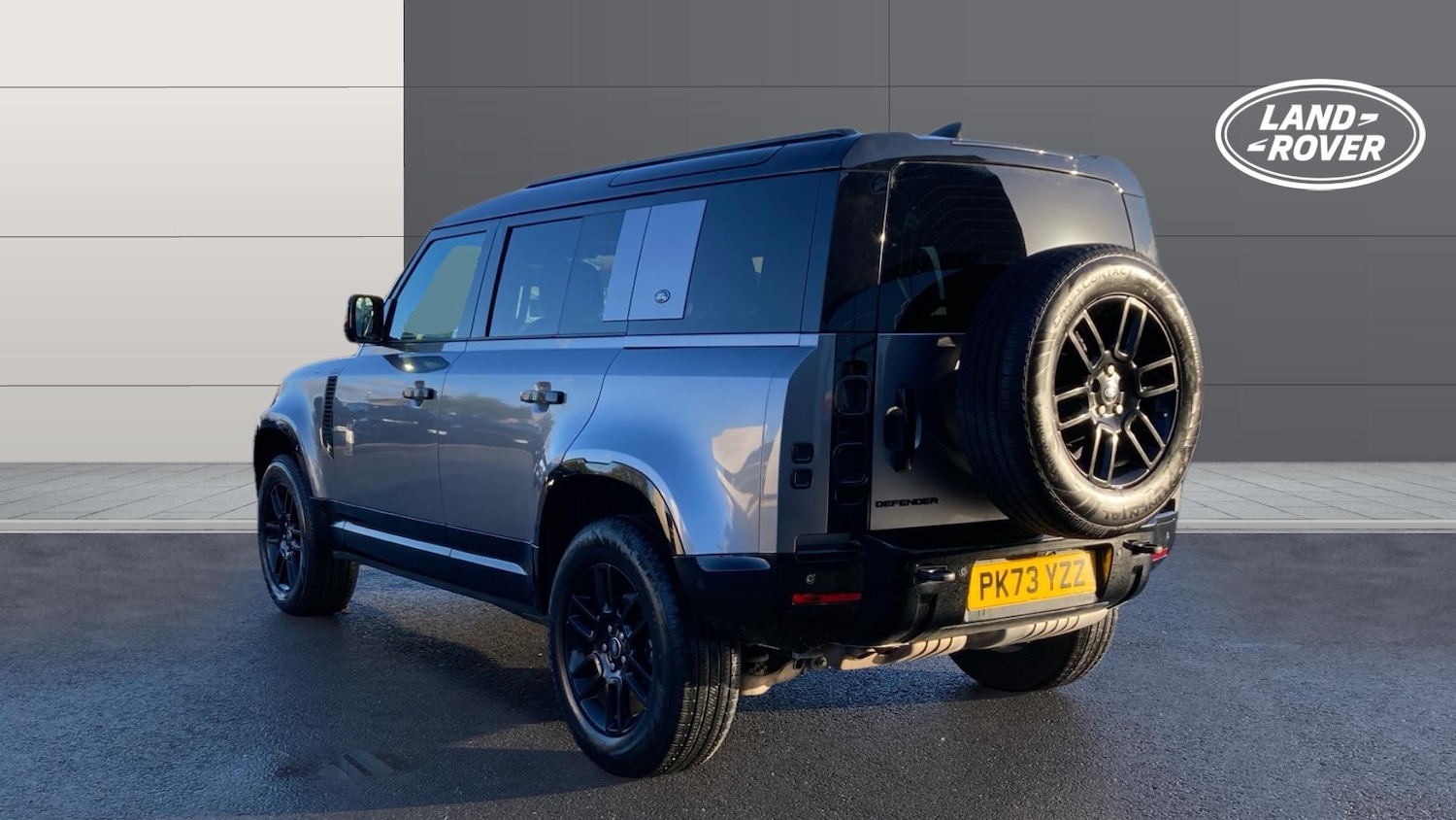 Used Land Rover Defender 2023 for sale - 77665535: Photo 2