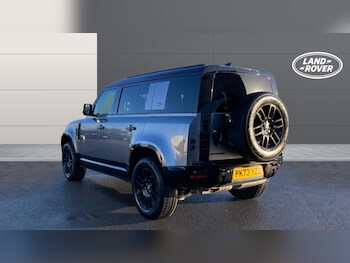 Used Land Rover Defender 2023 for sale - 77665535: Photo