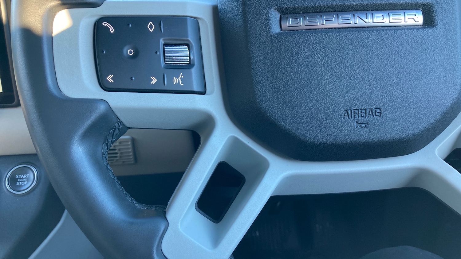 Used Land Rover Defender 2023 for sale - 77665535: Photo 42