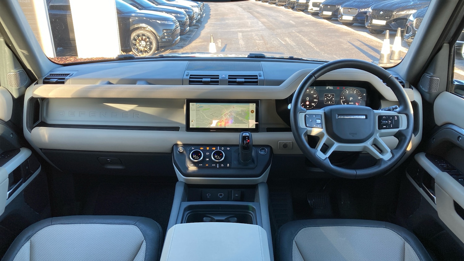 Used Land Rover Defender 2023 for sale - 77665535: Photo 9