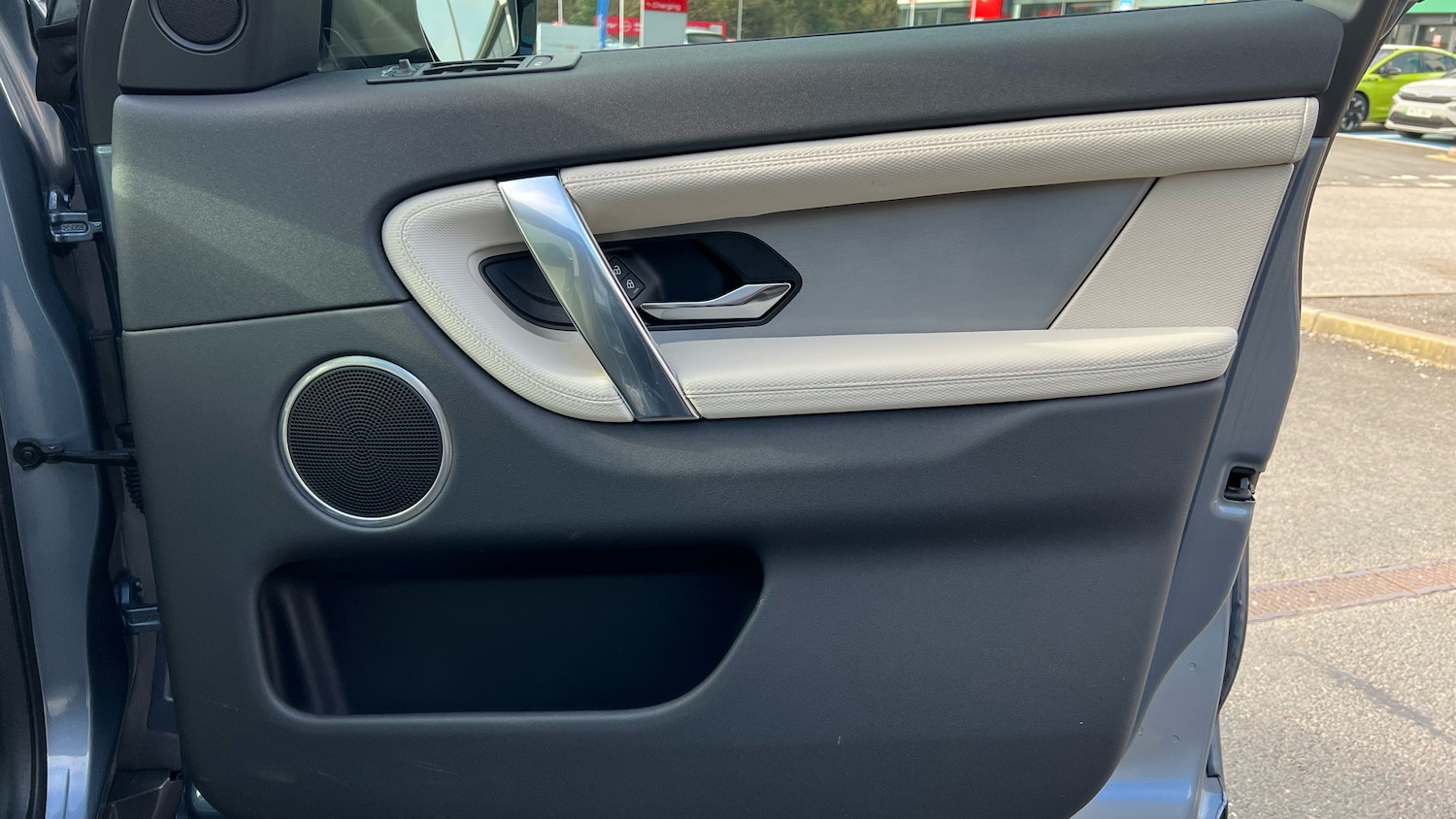 Used Land Rover Discovery Sport 2023 for sale - 77822040: Photo 34