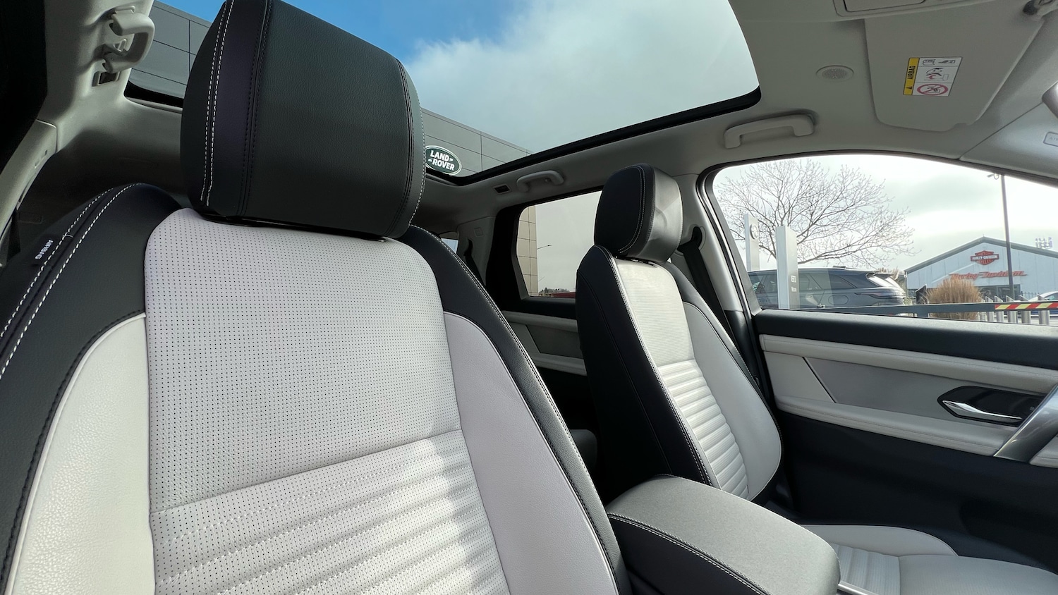 Used Land Rover Discovery Sport 2023 for sale - 77822040: Photo 36