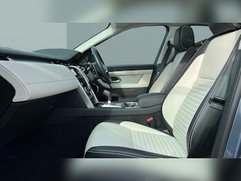 Used Land Rover Discovery Sport 2023 for sale - 77822040: Photo