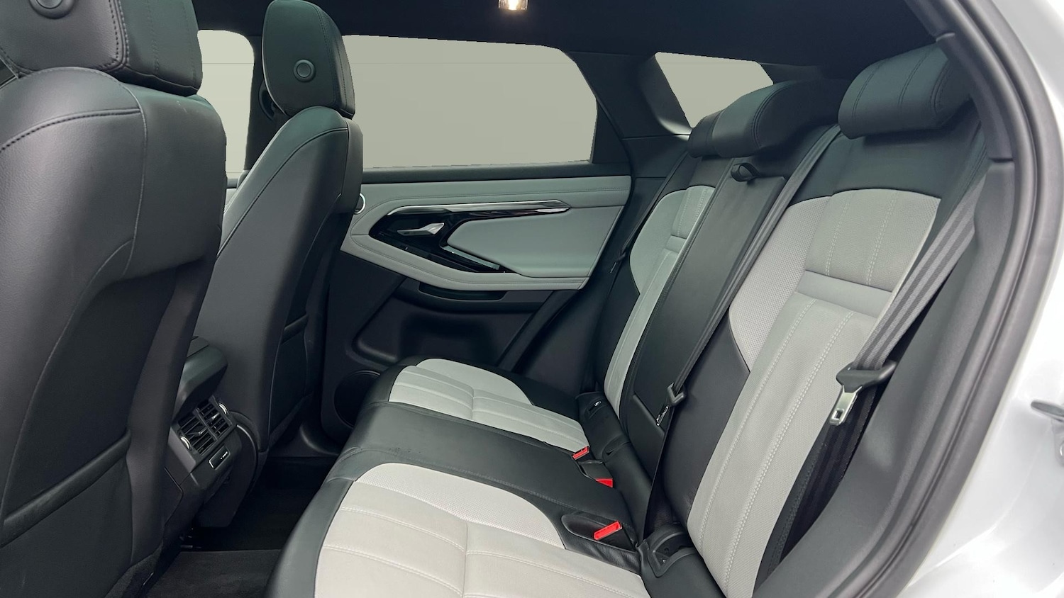 Used Land Rover Range Rover Evoque 2020 for sale - 76791699: Photo 4