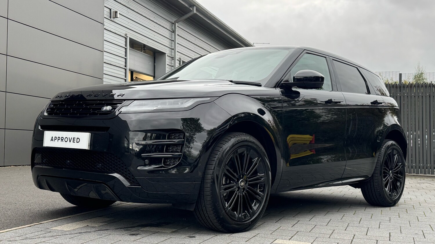 Used Land Rover Range Rover Evoque 2025 for sale - 76219064: Photo 24