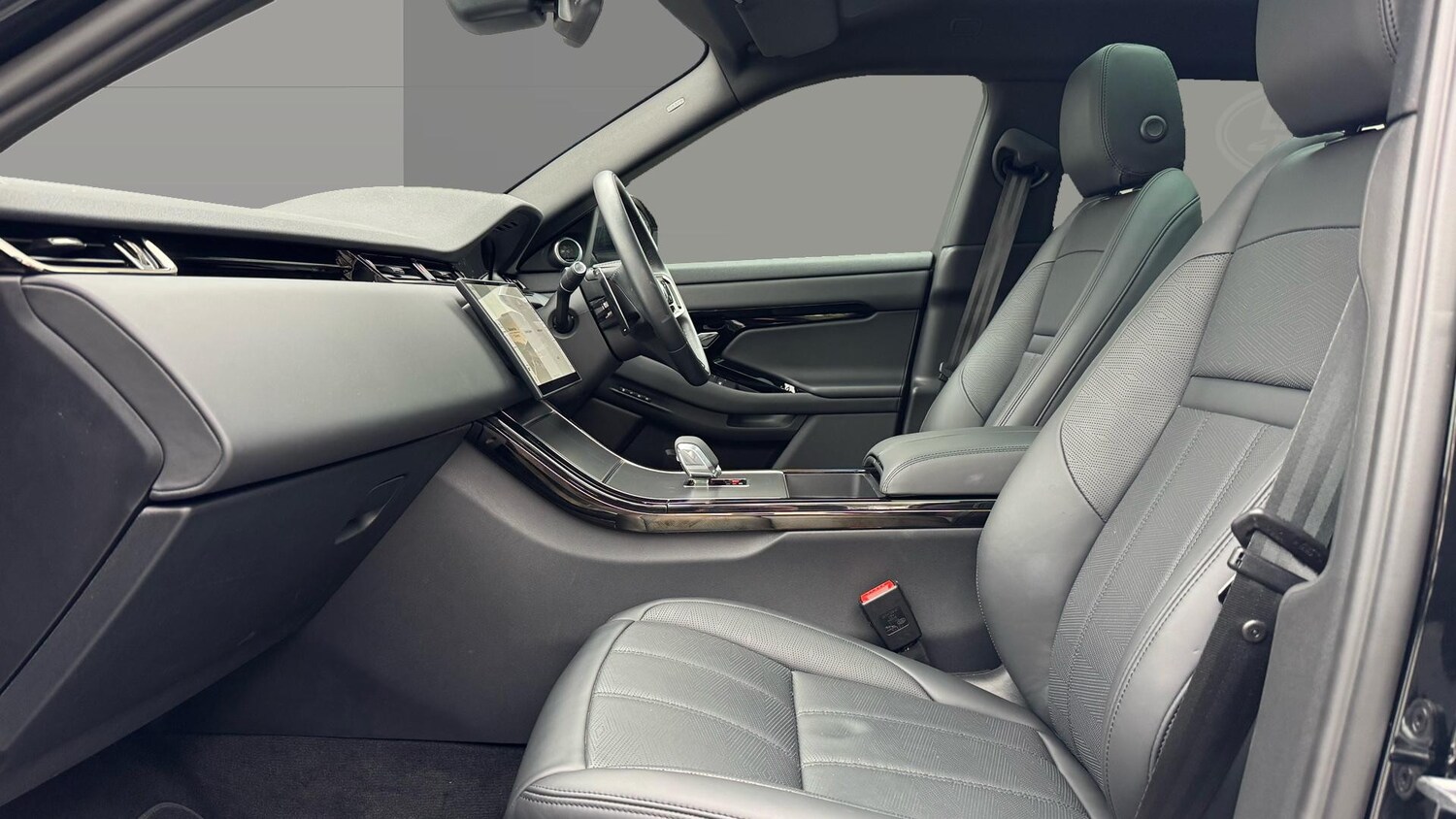 Used Land Rover Range Rover Evoque 2025 for sale - 76219064: Photo 3