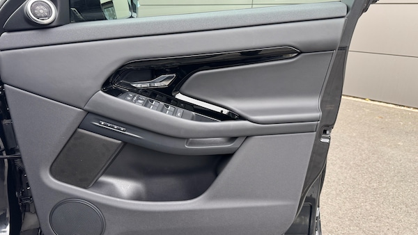 Used Land Rover Range Rover Evoque 2025 for sale - 76219064: Photo 34