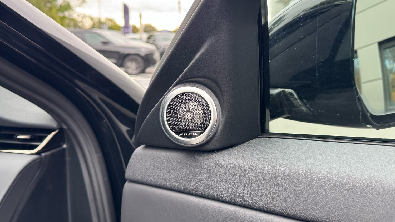 Used Land Rover Range Rover Evoque 2025 for sale - 76219064: Photo 35