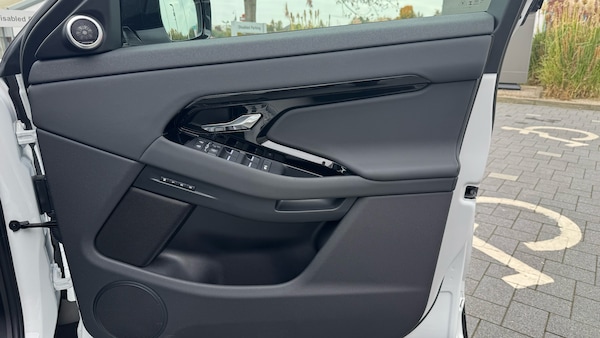 Used Land Rover Range Rover Evoque 2025 for sale - 76322414: Photo 34