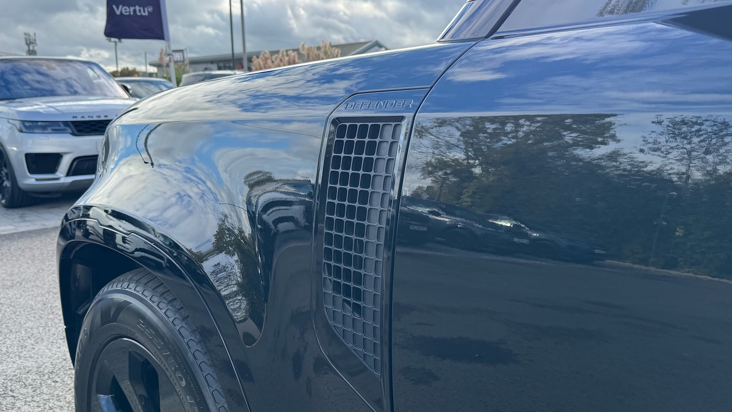 Used Land Rover Defender 2025 for sale - 76340456: Photo 20