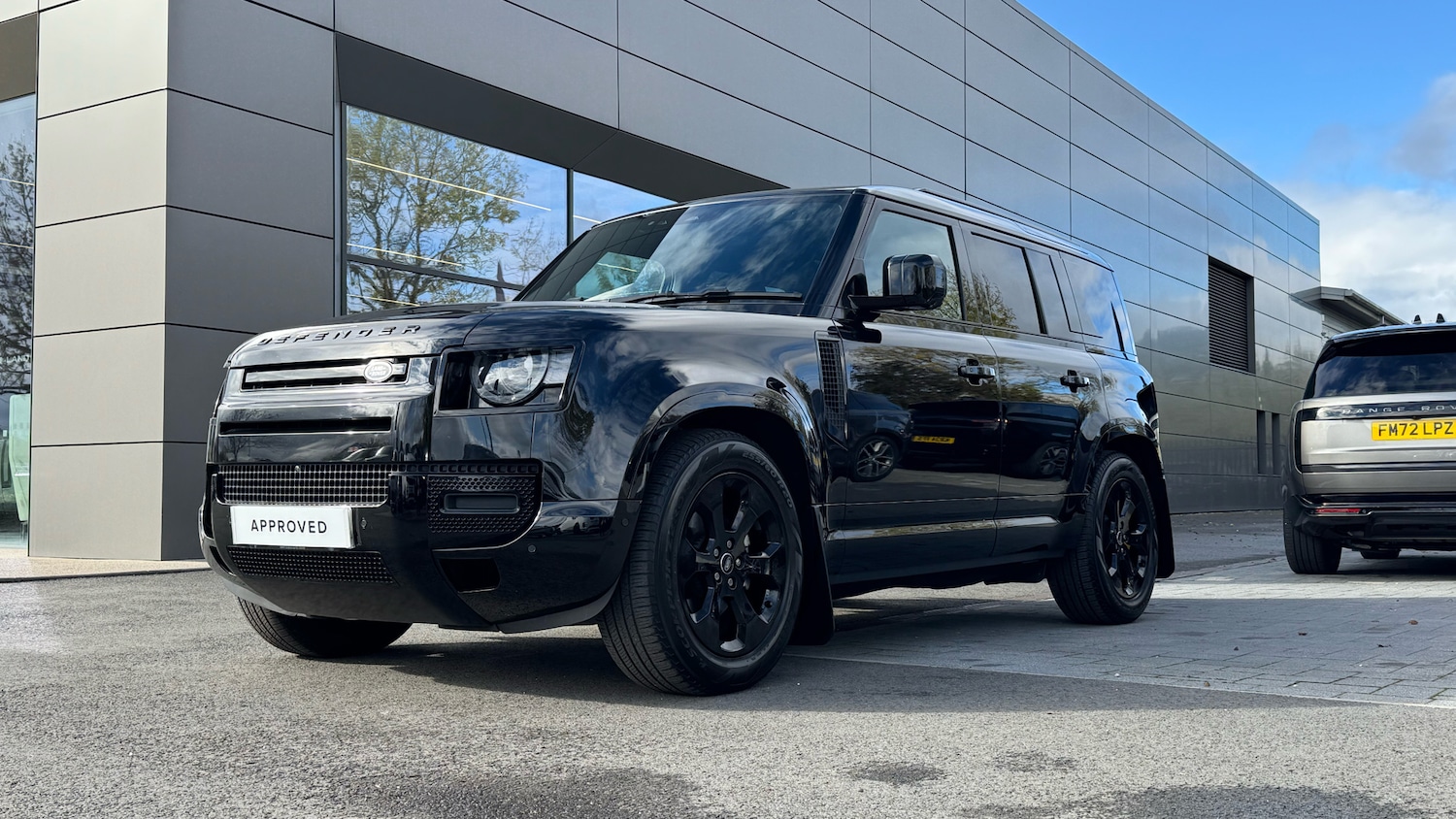 Used Land Rover Defender 2025 for sale - 76340456: Photo 24