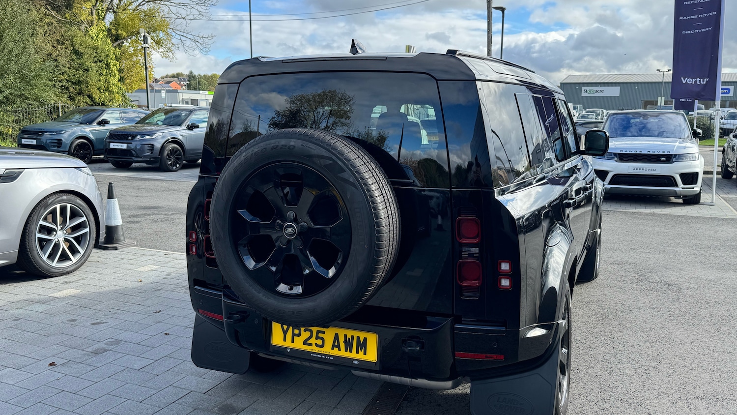 Used Land Rover Defender 2025 for sale - 76340456: Photo 28