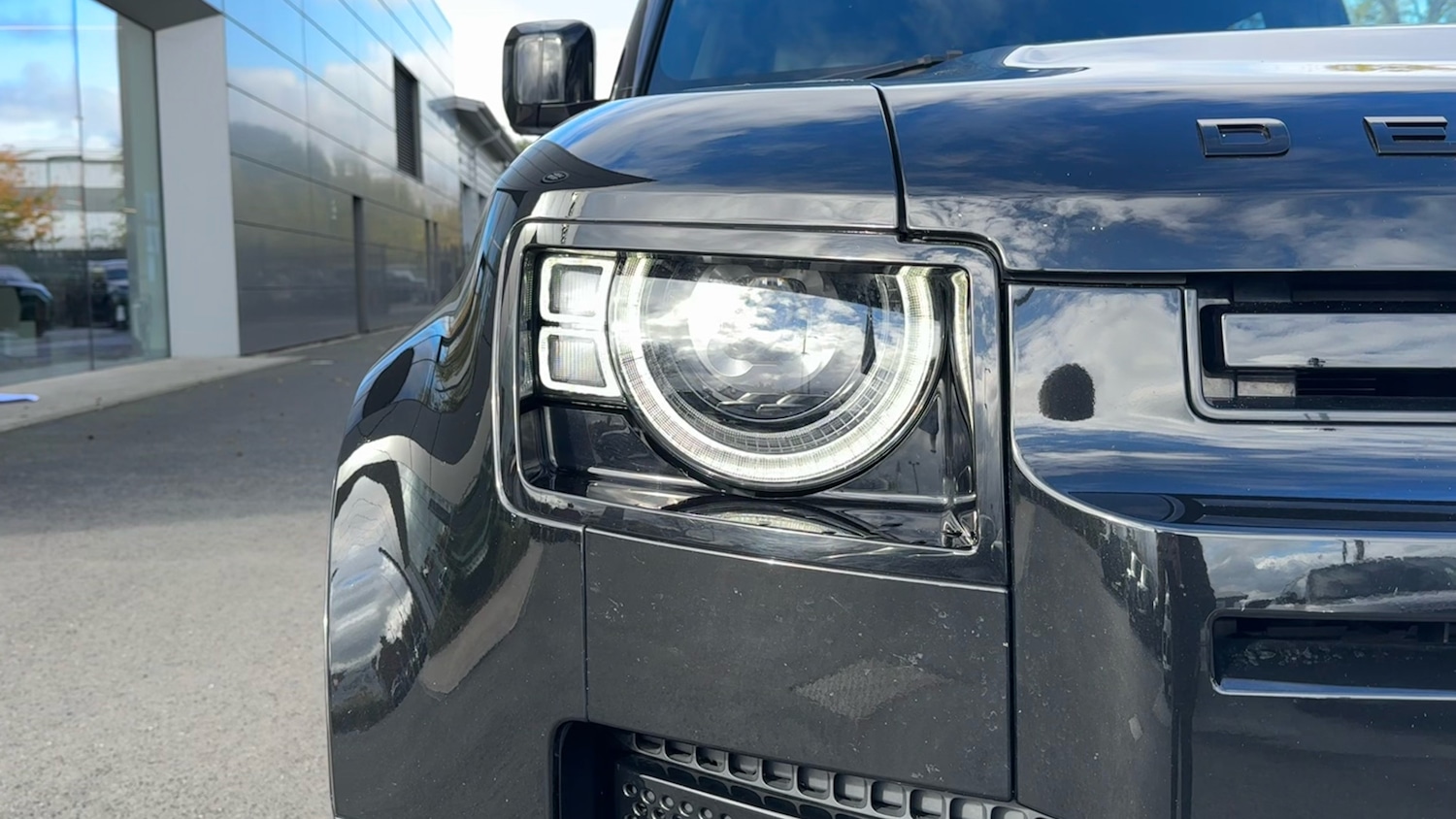 Used Land Rover Defender 2025 for sale - 76340456: Photo 29