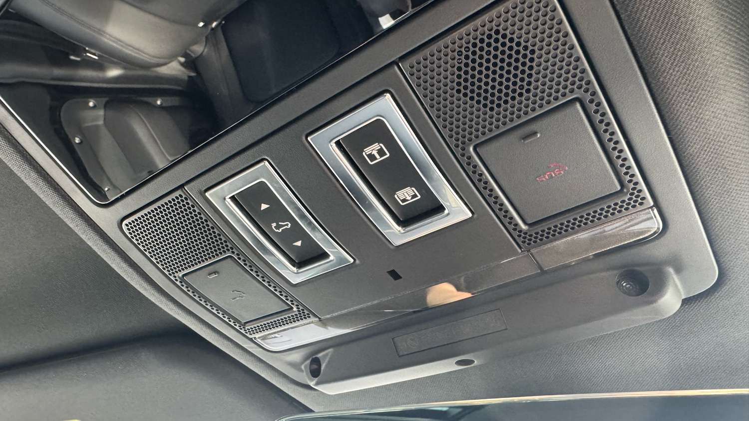 Used Land Rover Defender 2025 for sale - 76340456: Photo 45
