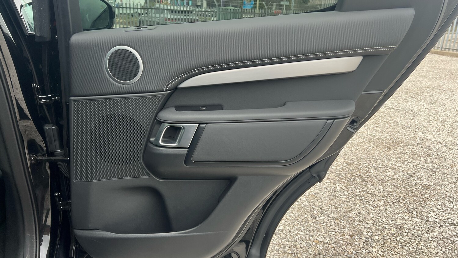 Used Land Rover Discovery 2022 for sale - 77917101: Photo 31