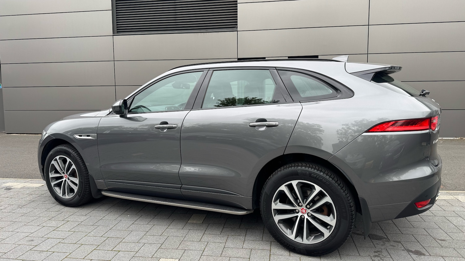 Used Jaguar F-Pace 2017 for sale - 76290454: Photo 21