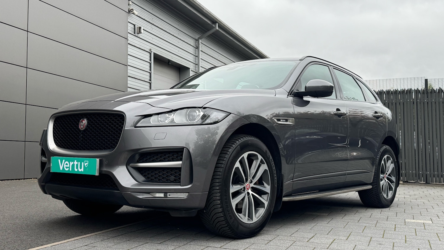 Used Jaguar F-Pace 2017 for sale - 76290454: Photo 24