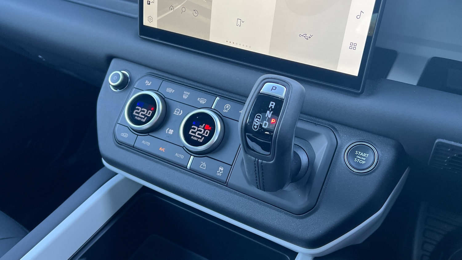 Used Land Rover Defender 2025 for sale - 76723030: Photo 13