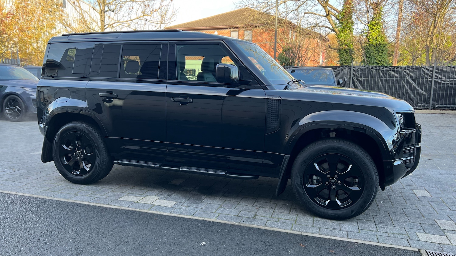 Used Land Rover Defender 2025 for sale - 76723030: Photo 26