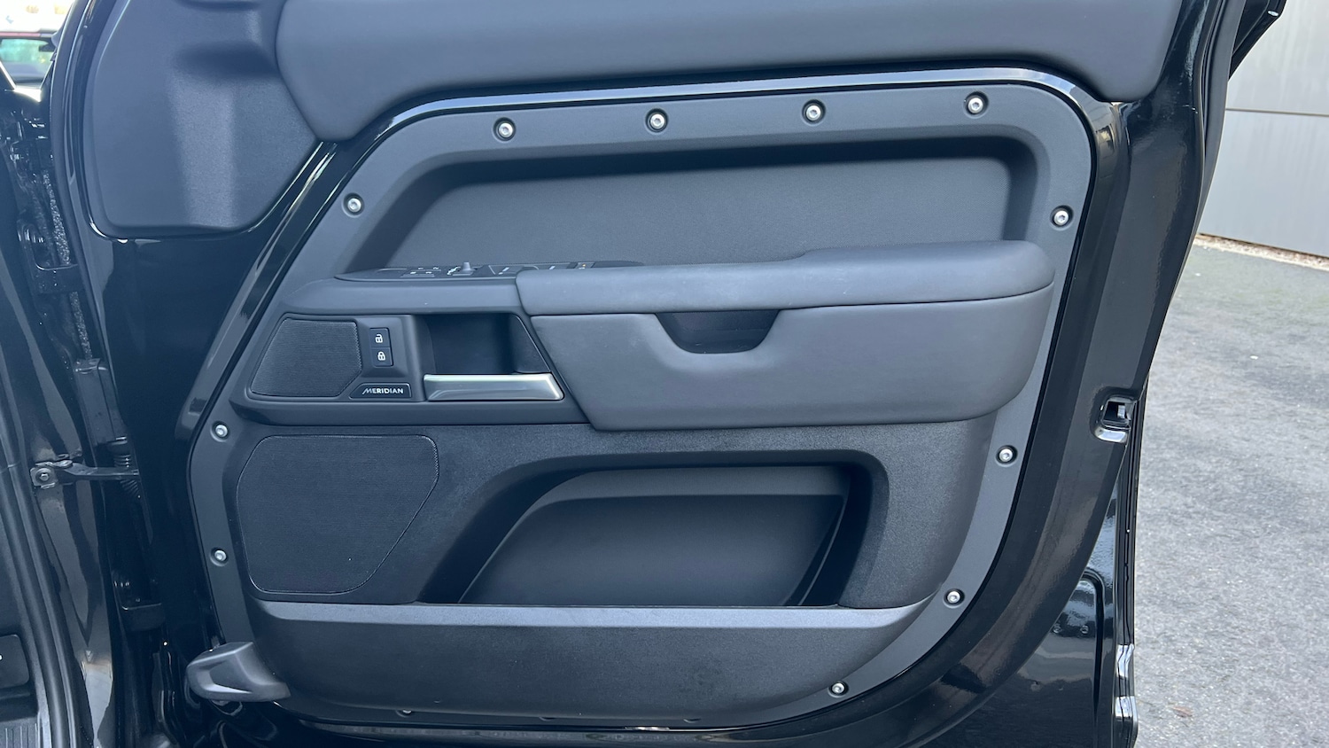 Used Land Rover Defender 2025 for sale - 76723030: Photo 34