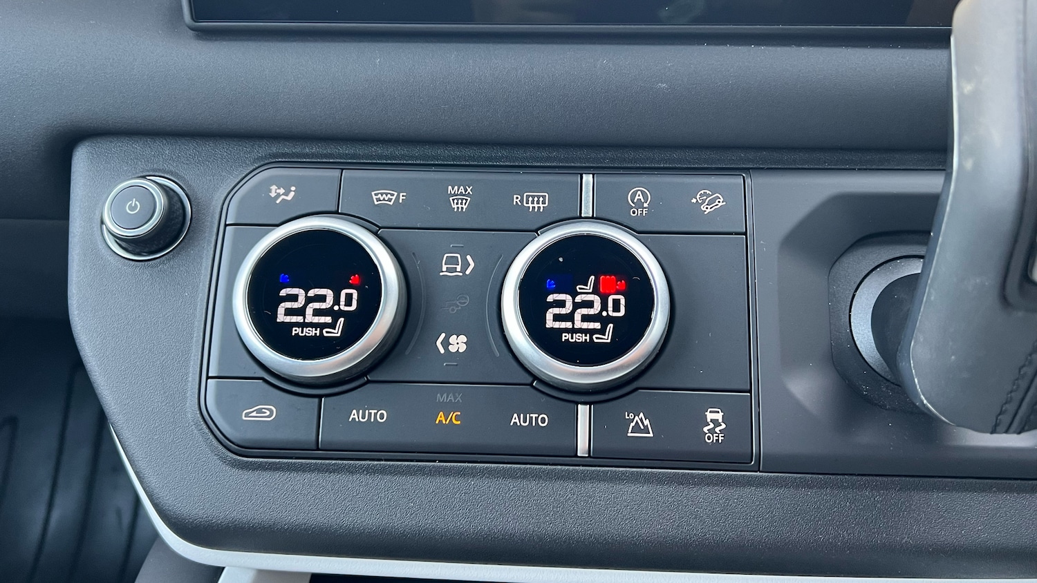 Used Land Rover Defender 2025 for sale - 76723030: Photo 43