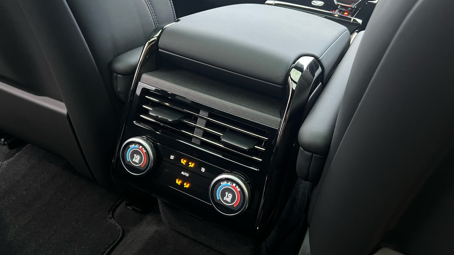 Used Land Rover Range Rover Sport 2025 for sale - 76945783: Photo 18