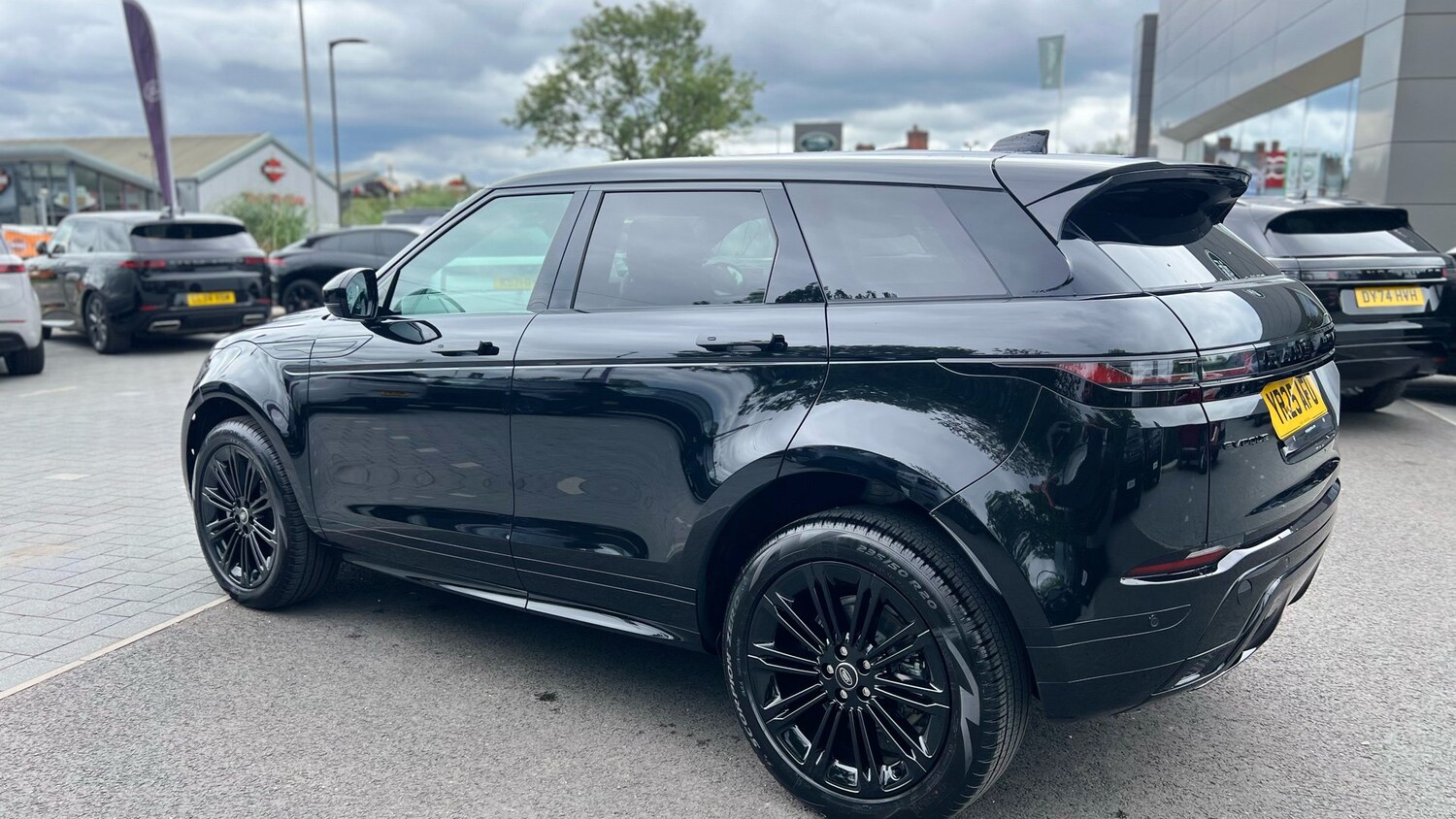 2025 Land Rover Range Rover Evoque 2.0 D200 Dynamic HSE 5dr Auto Diesel Hatchbac - Picture 21 of 24