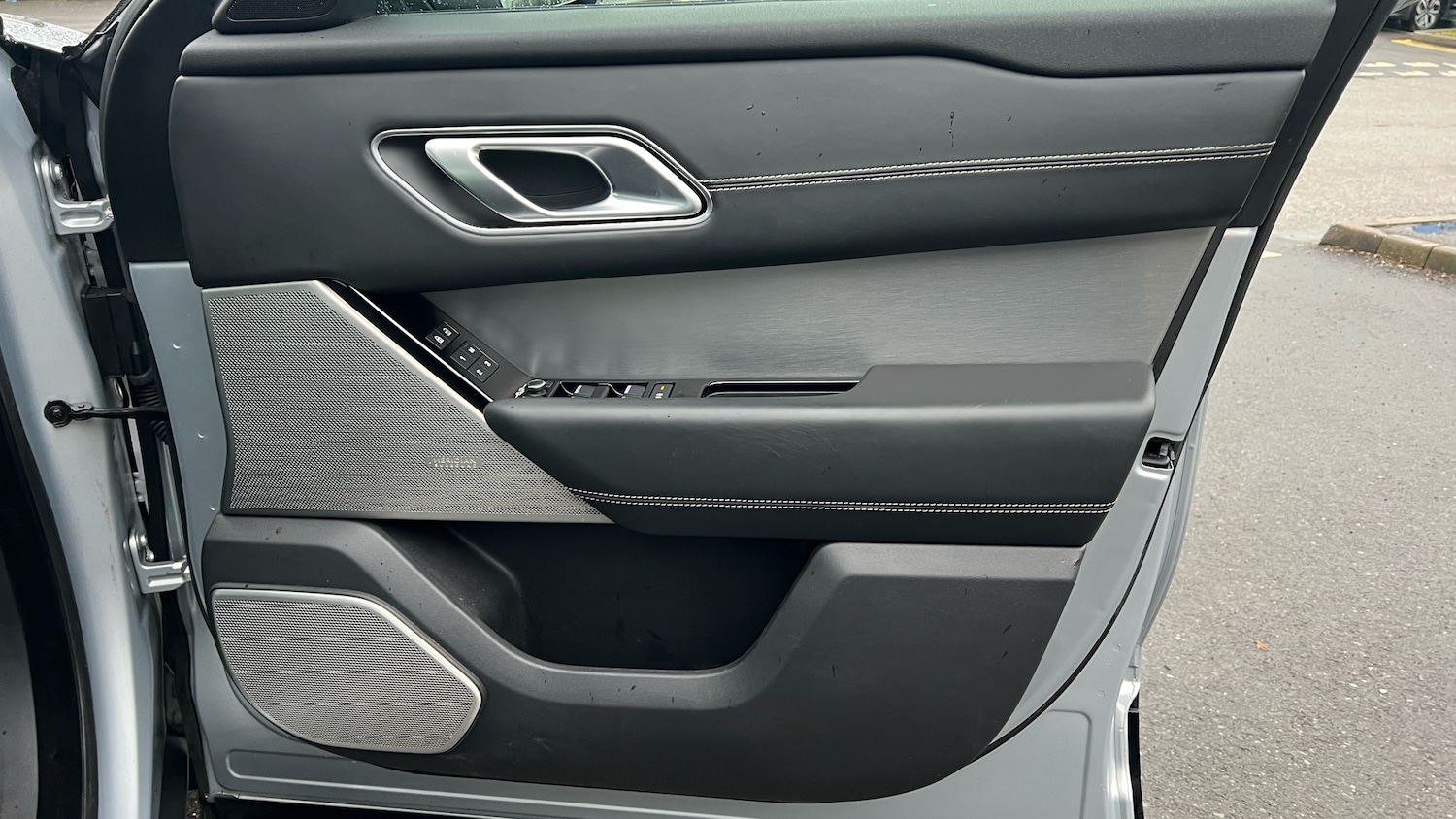 Used Land Rover Range Rover Velar 2021 for sale - 77545683: Photo 34