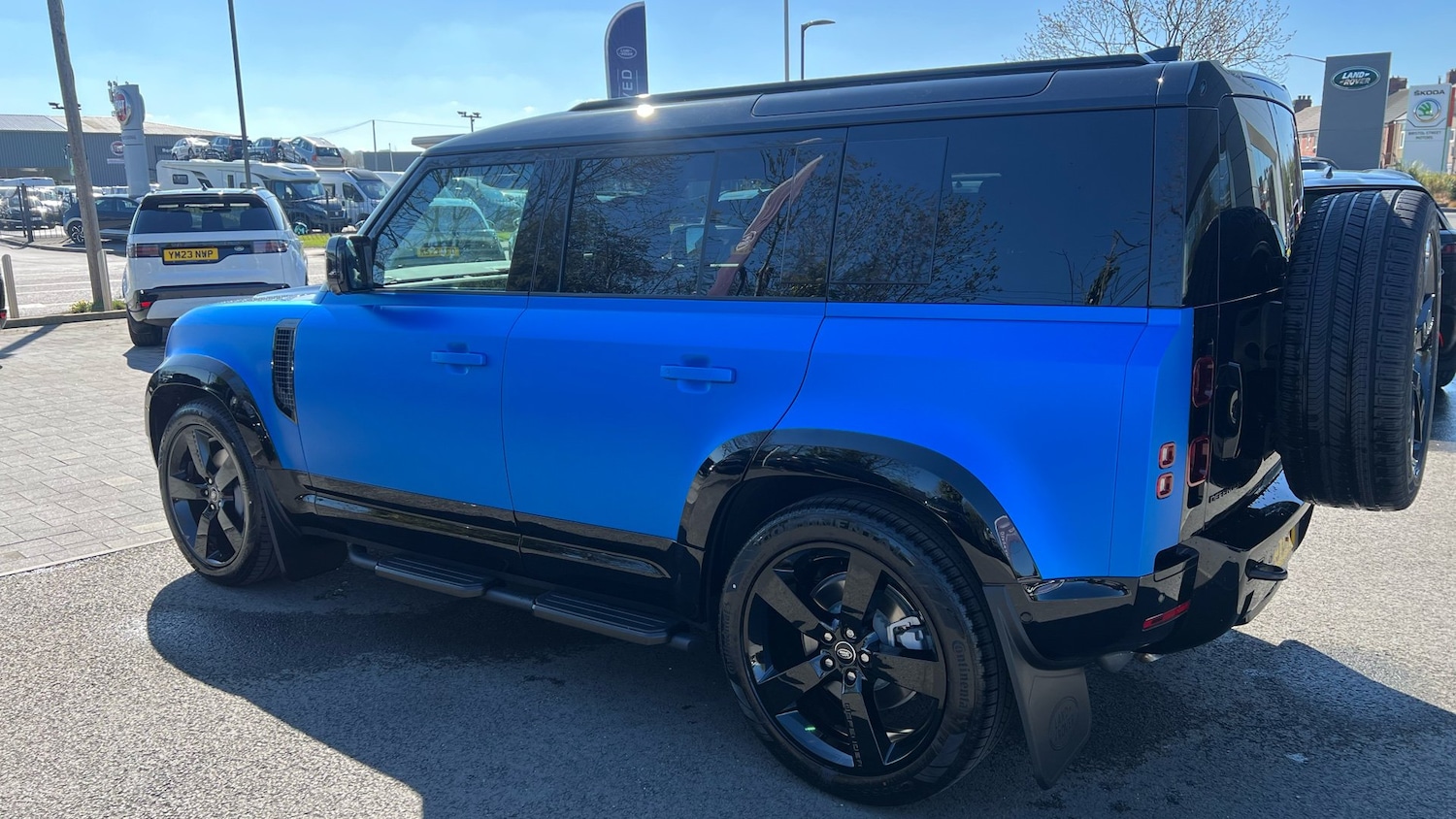 Vehicle 21