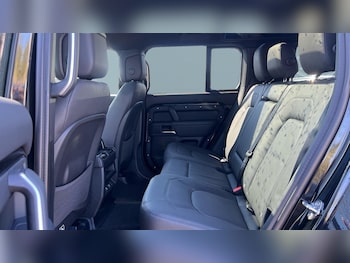 Used Land Rover Defender 2025 for sale - 75567868: Photo