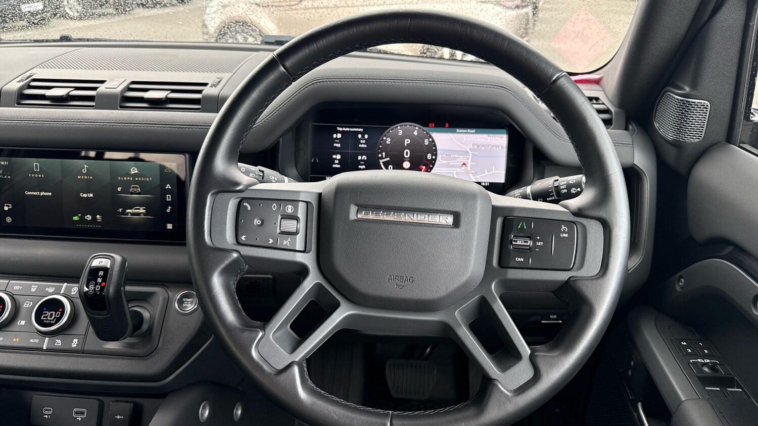 Used Land Rover Defender 2023 for sale - 78149795: Photo 15