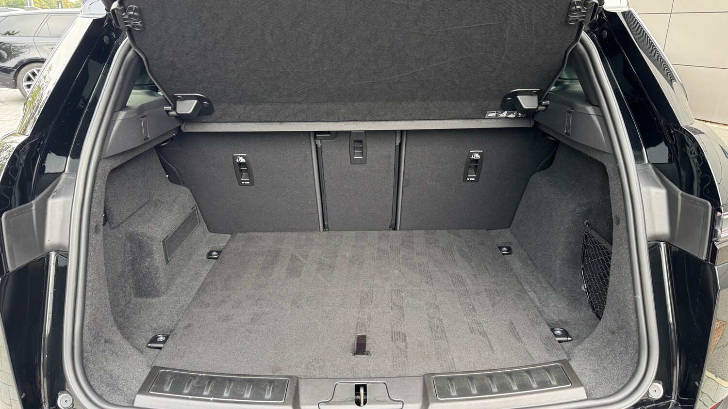 Used Land Rover Range Rover Evoque 2025 for sale - 76287120: Photo 10