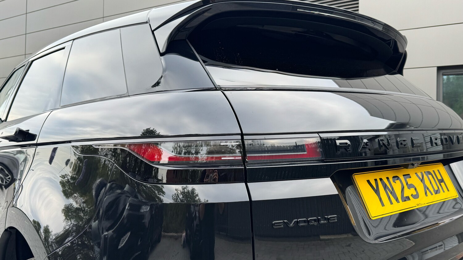 Used Land Rover Range Rover Evoque 2025 for sale - 76287120: Photo 19