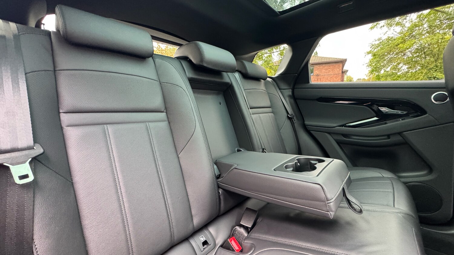 Used Land Rover Range Rover Evoque 2025 for sale - 76287120: Photo 33