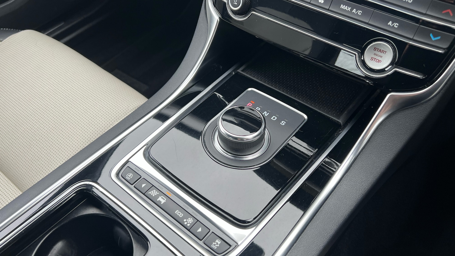 Used Jaguar XF 2020 for sale - 77728909: Photo 13