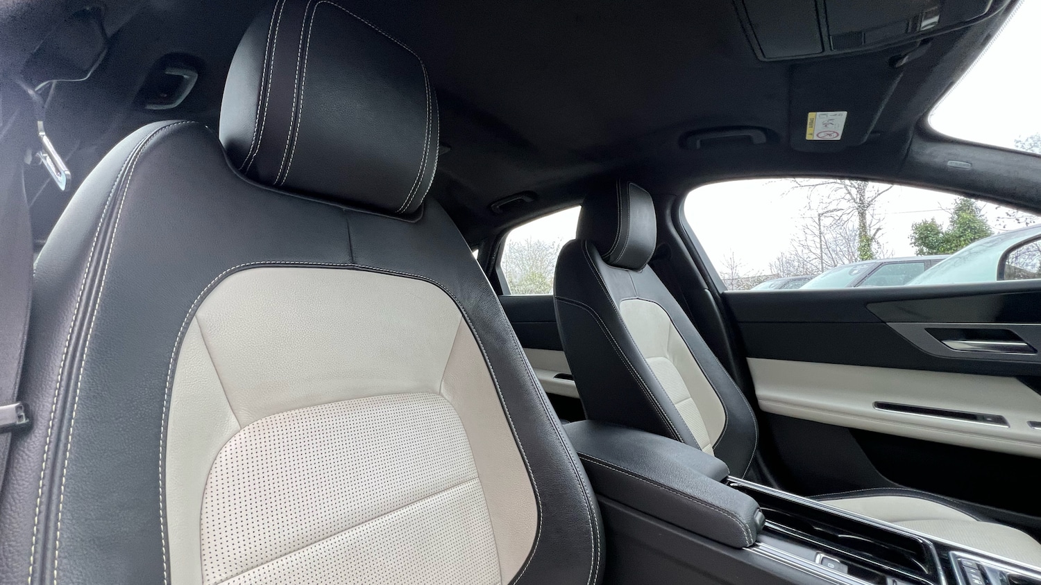 Used Jaguar XF 2020 for sale - 77728909: Photo 35