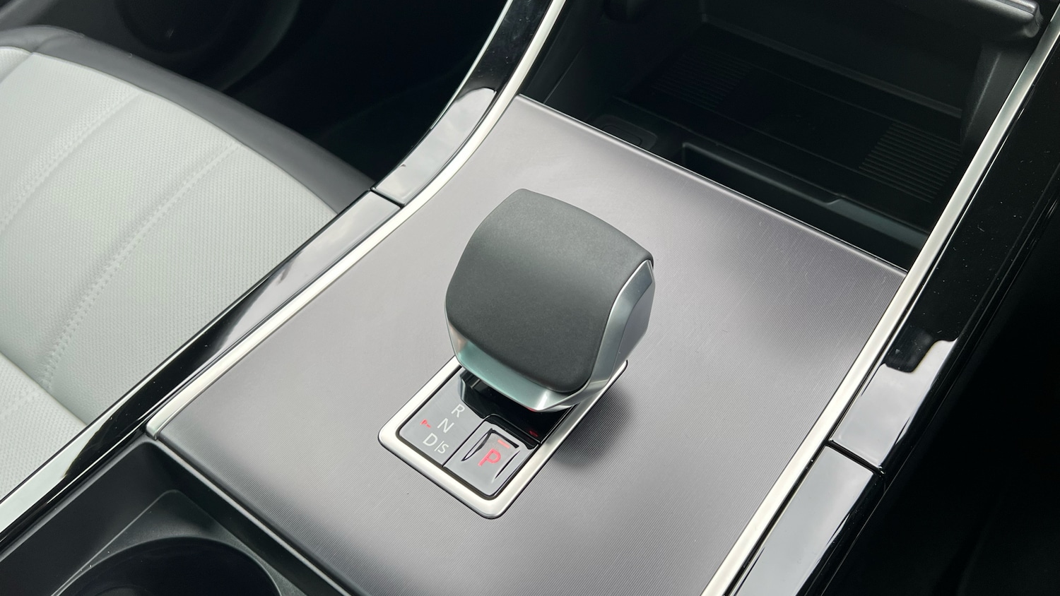 Used Land Rover Range Rover Evoque 2025 for sale - 77159089: Photo 13