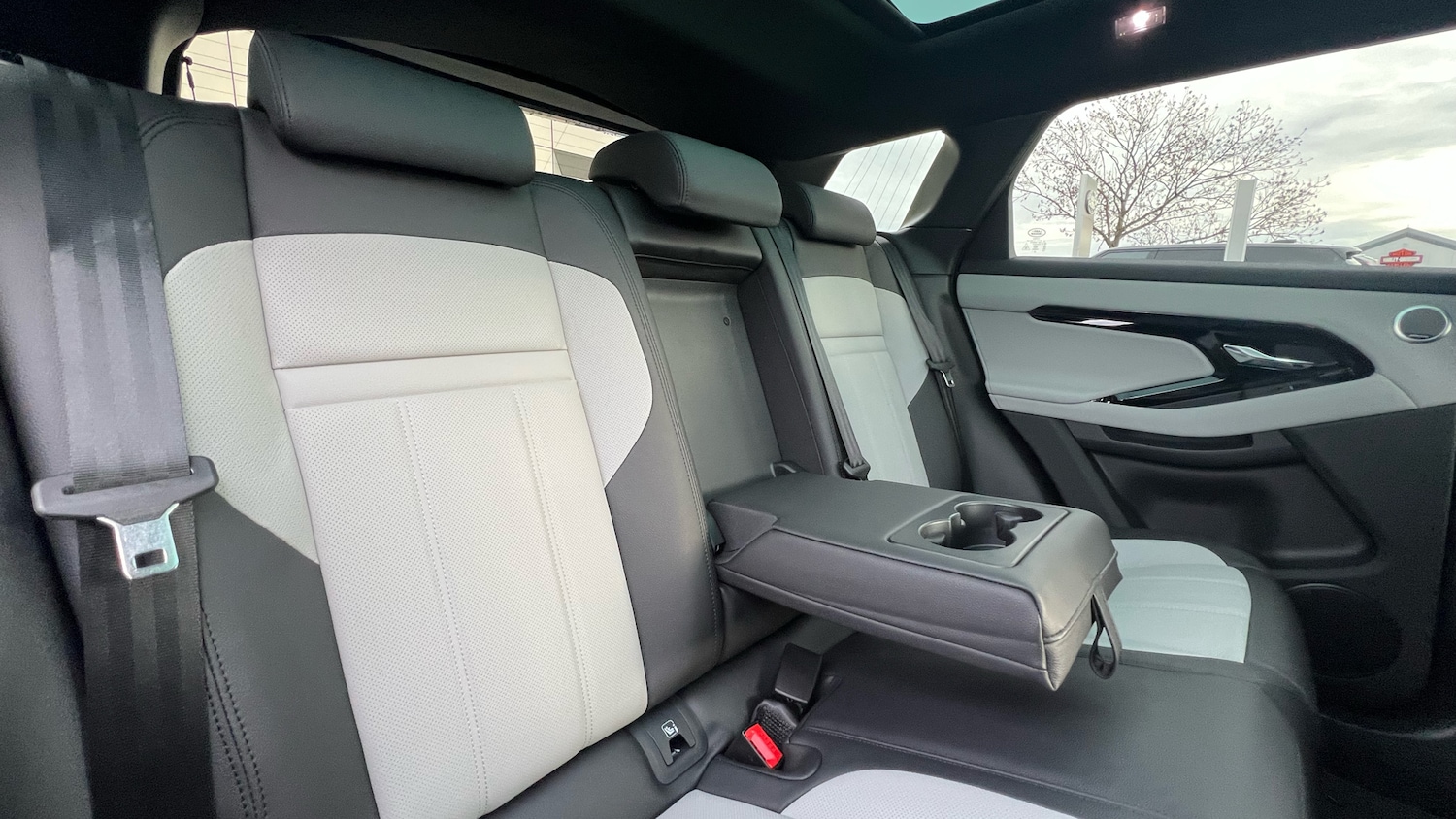 Used Land Rover Range Rover Evoque 2025 for sale - 77159089: Photo 33