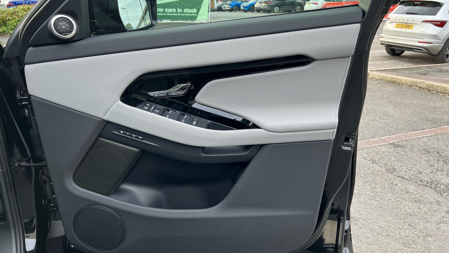 Used Land Rover Range Rover Evoque 2025 for sale - 77159089: Photo 34