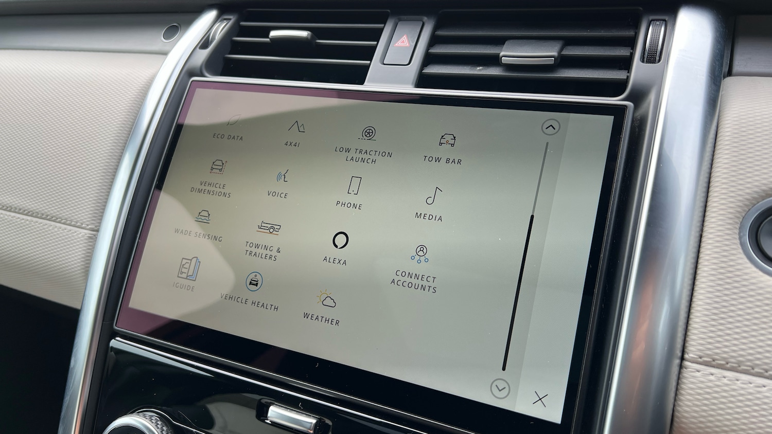 Used Land Rover Discovery 2022 for sale - 78010927: Photo 41